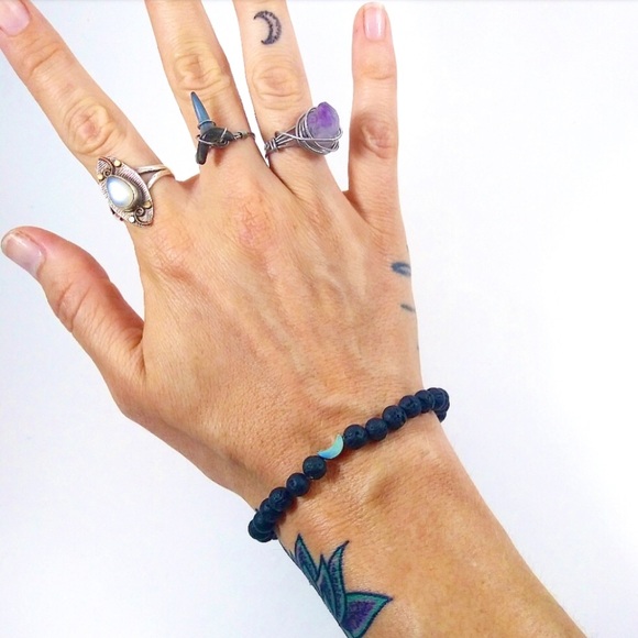 Hematite Moon Bracelet - Picture 3 of 3